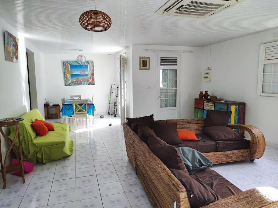 Villa Familiale Avec Piscine Le Marin Экстерьер фото